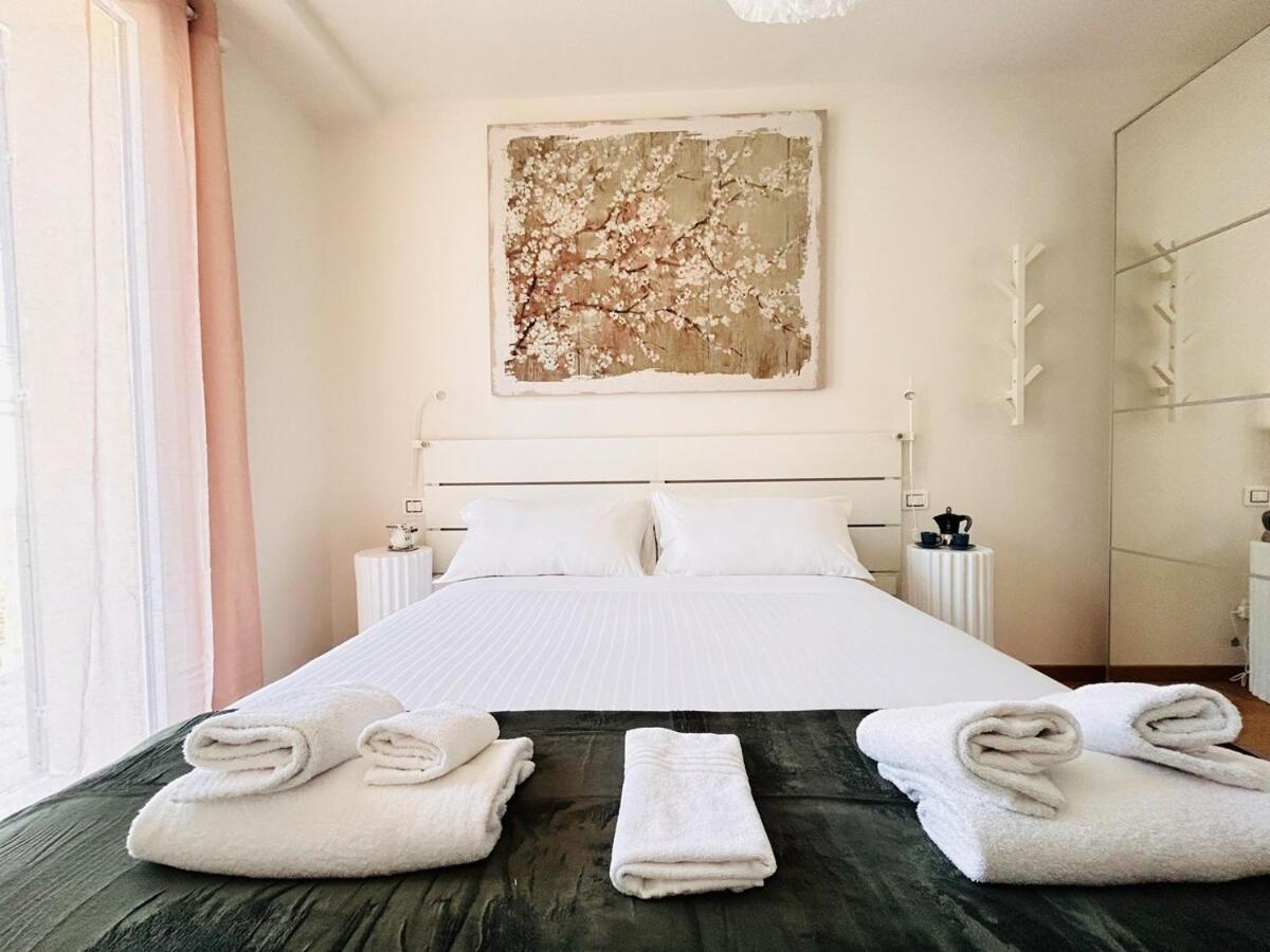 פירנצה Homeby, Terrace Apartment Francesca מראה חיצוני תמונה