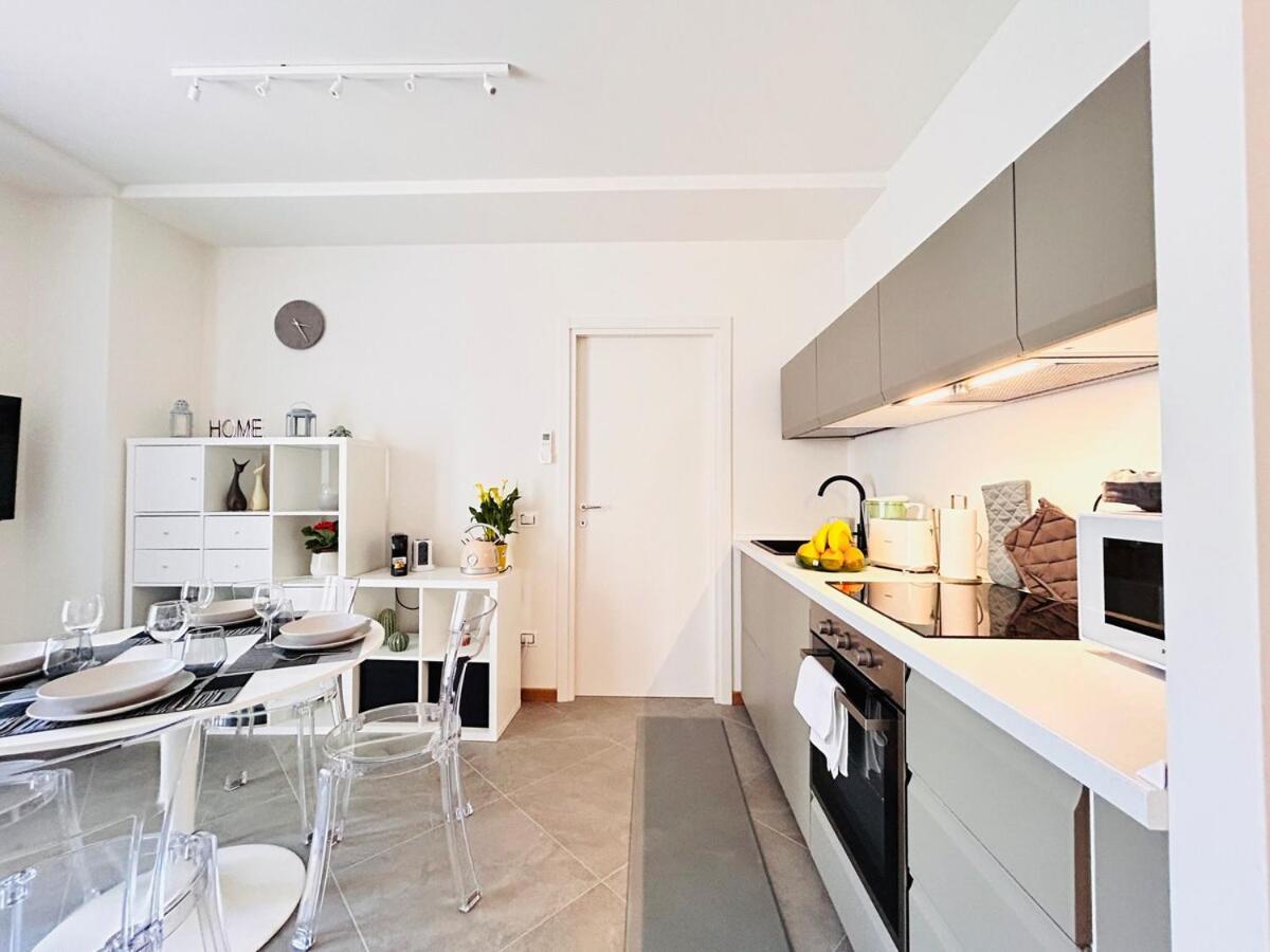פירנצה Homeby, Terrace Apartment Francesca מראה חיצוני תמונה